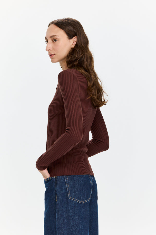 Rose Buttoned Knit Deep Mahogany