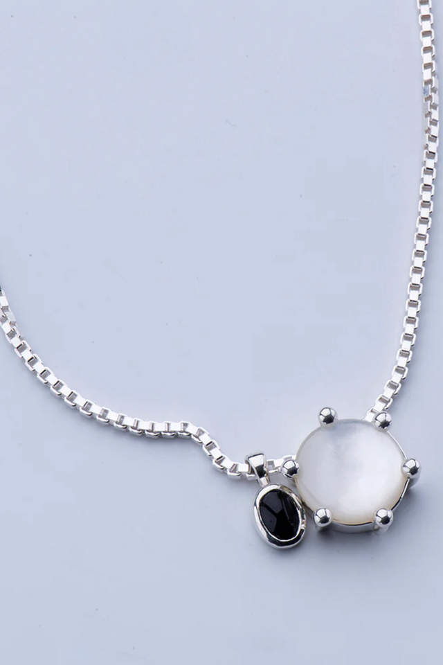 TREASURE CHOKER