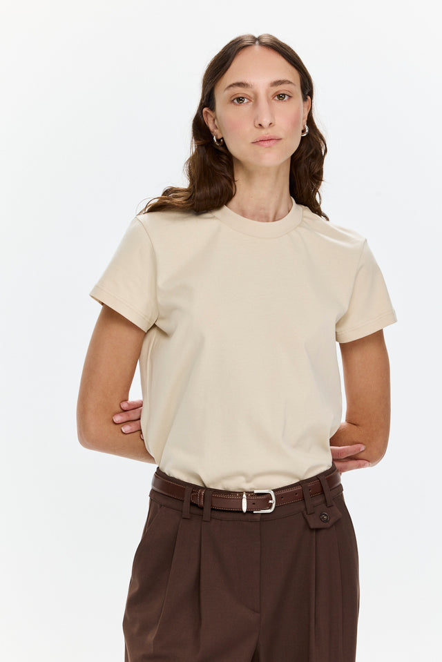 Tres fitted T Beige