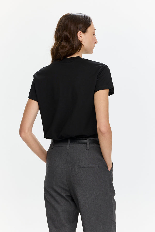 Tres fitted T Black