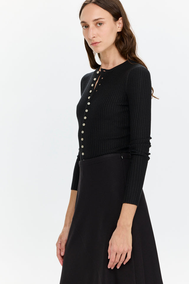 Rose Buttoned Knit Black